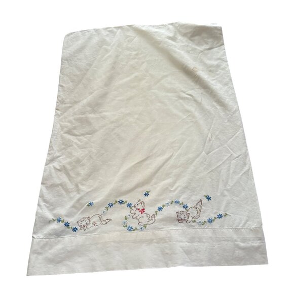 Handmade Vintage Pillowcase Set With Embroidered Kittens & Blue Flower Pattern - Picture 6 of 10